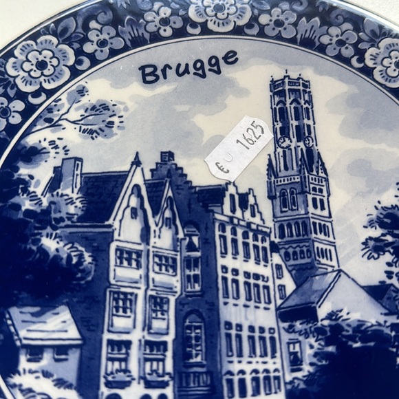 Belgium Decorative Plate - Picture 3 of 7